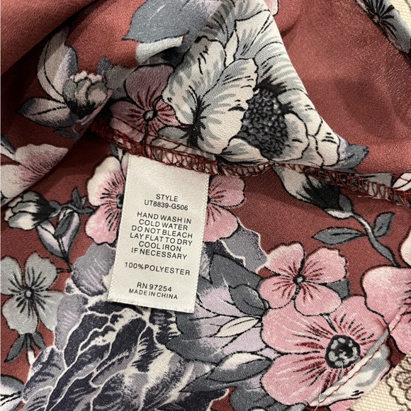 EUC Women’s ONE ❤️ CLOTHING LOS ANGELES On/Off Shoulder Rust Cropped Blouse (M) - Picture 5 of 5